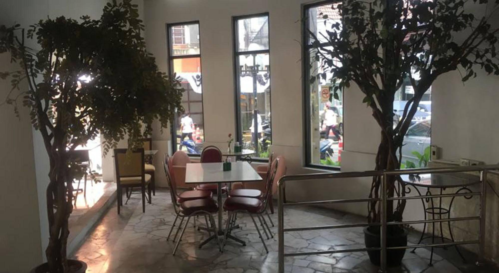 Jumbotel Hotel بانكوك المظهر الخارجي الصورة